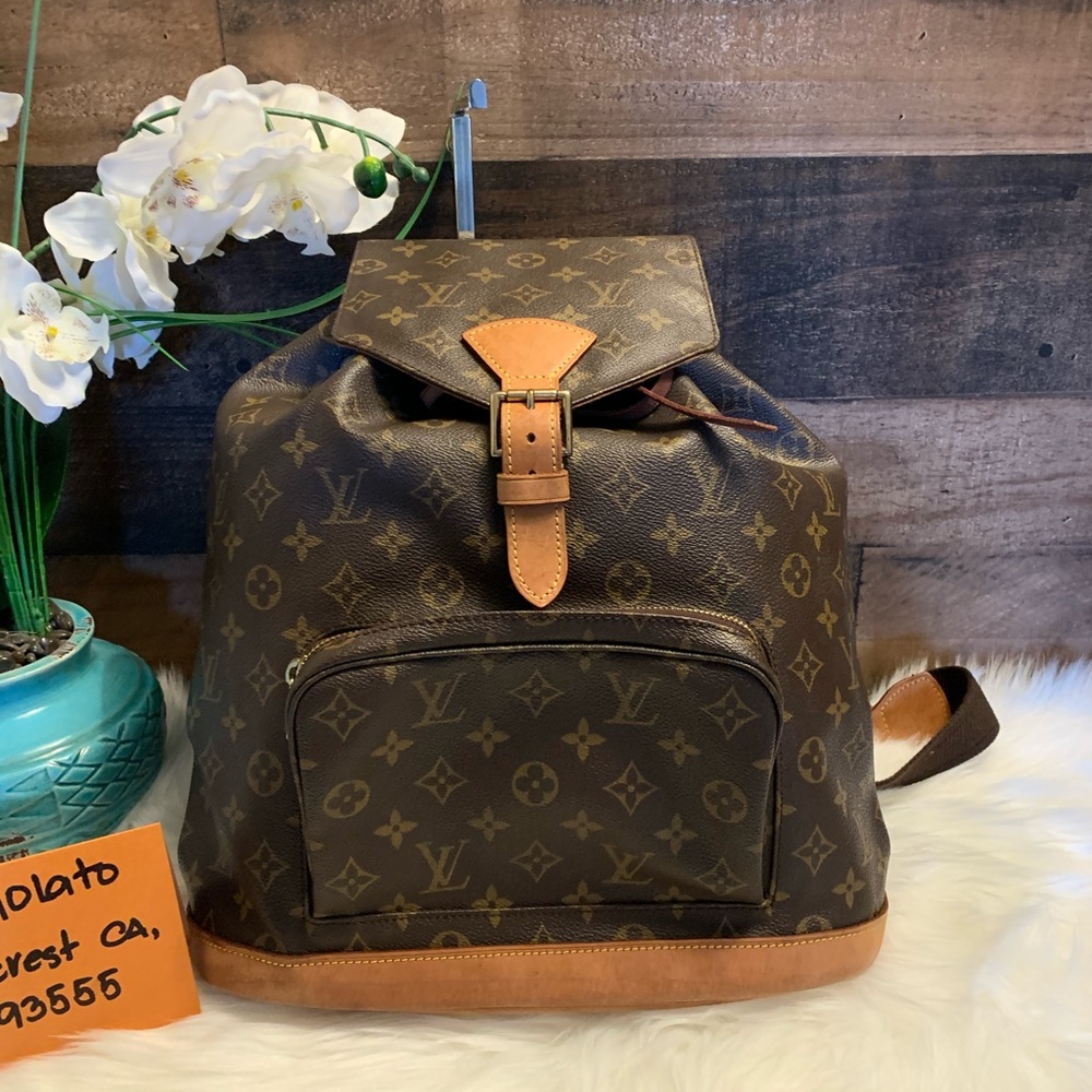 Sold!guarantee authentic pre onwed Montsouris GM